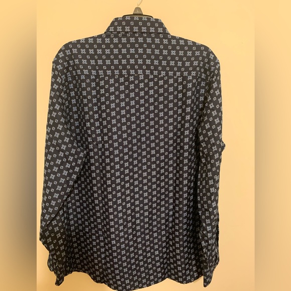 Patterned Long-sleeve Shirt - Picture 2 of 3